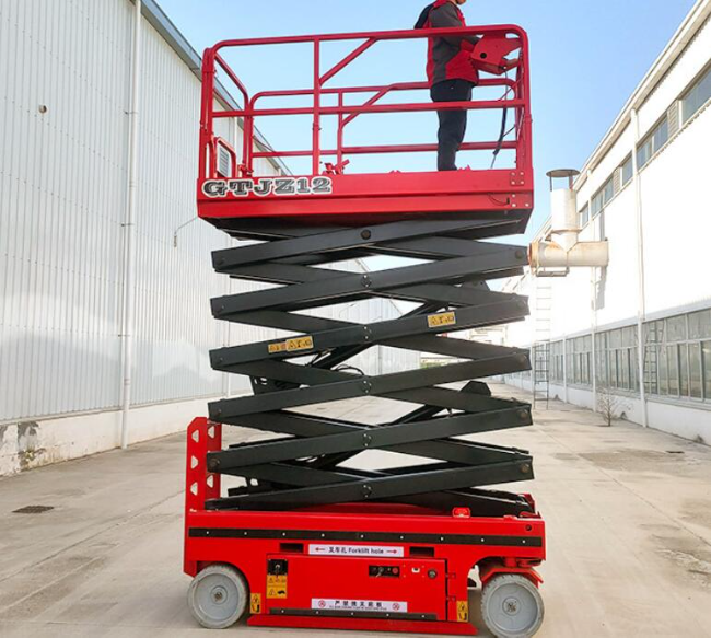 大兴安岭自行走移动式升降机